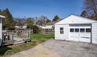 867 Minot Ave, Auburn, ME 04210