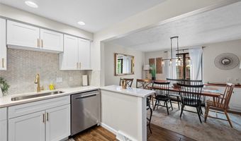 206 Little Hollow Dr, Aleppo, PA 15143