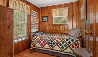49 196th St, Alden, WI 54026