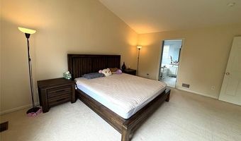 2278 Boulder Ridge Blvd, Ann Arbor, MI 48103