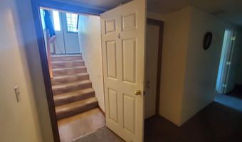 41 Dana Dr, Bangor, ME 04401