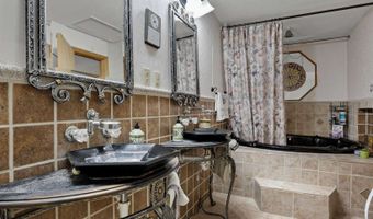 4250 NW 81 Ln, Bell, FL 32619