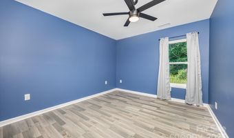 611 Fernwood Dr, Albemarle, NC 28001