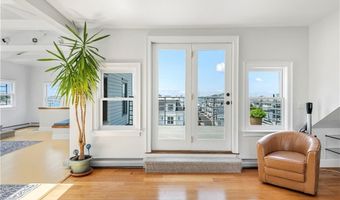 433 Thames St E, Newport, RI 02840