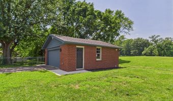 901 Fremont Dr, Anderson, IN 46012