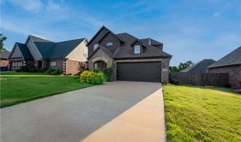 105 NE Larkspur Ln, Bentonville, AR 72712