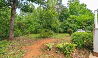 787 Woodlawn Trl, Appomattox, VA 24522