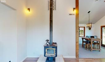 98393 E COUGAR Ln, Brookings, OR 97415