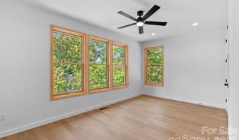 35 Grindstaff Dr, Asheville, NC 28803