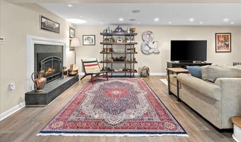 4429 NEPTUNE Dr, Alexandria, VA 22309