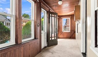 29 E Earle St, Cumberland, RI 02864