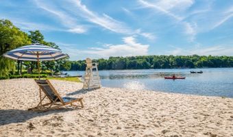 5 Sanoset Rd, Alloway, NJ 07422