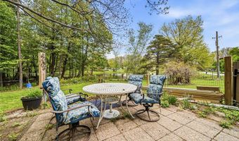 6453 Old Woods Rd, Ashtabula, OH 44004