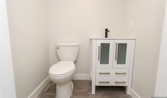 17 Warren Street 2, Bergenfield, NJ 07621