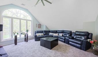 8 Rock Rd, Attleboro, MA 02703