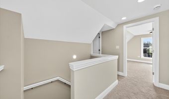 102 Center St, Algonquin, IL 60102