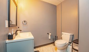 4 Gibson Ln, Cape May Court House, NJ 08210