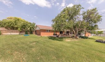 1610 Ave G, Abernathy, TX 79311