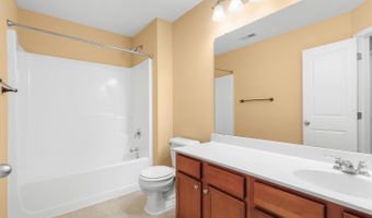 892 Queen City Cres, Apex, NC 27523