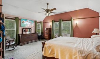 71 Main St, Bayonne, NJ 07035