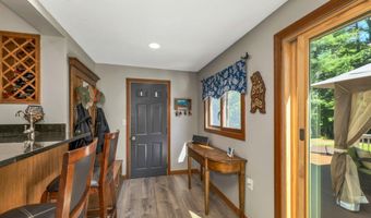 212 Wentworth Rd, Brookfield, NH 03872