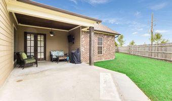 102 Bayou Parc Dr, Youngsville, LA 70592