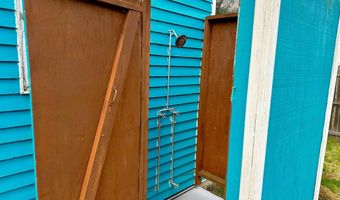19 CENTER St, Barnegat, NJ 08005
