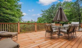 361 Birch Dr, Blakeslee, PA 18610