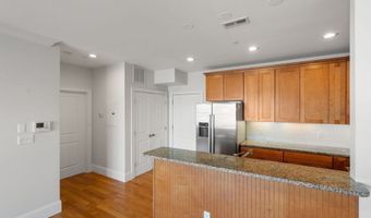 360 W 2nd 11, Boston, MA 02127