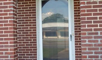 298 S Main St, Baxley, GA 31513
