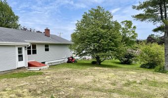 10 Crawford Dr, Bath, ME 04530