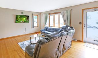 1821 4th Ave NE, Austin, MN 55912