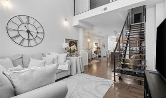 2132 Sarah St 102, Airville, PA 15203