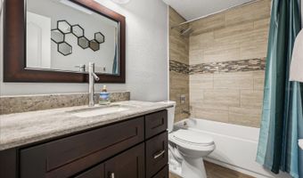 524 E HILLCREST St, Altamonte Springs, FL 32701