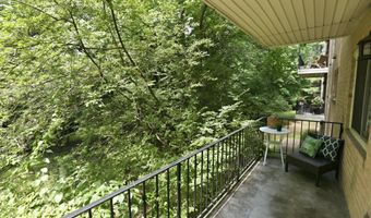 10636 MONTROSE Ave 2, Bethesda, MD 20814