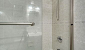 42 William St, Bayonne, NJ 07035