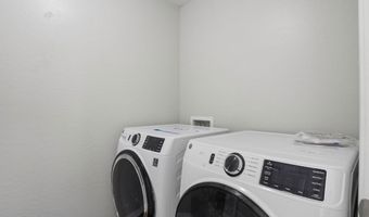 1748 N LOGAN Ln, Casa Grande, AZ 85122