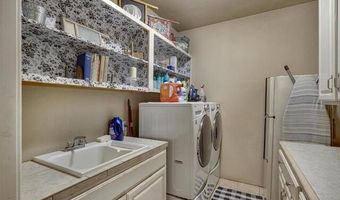 1007 BLUEBONNET Ln, Adkins, TX 78101