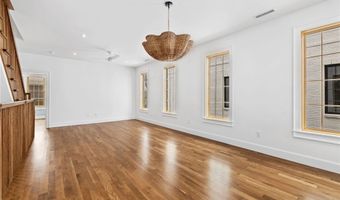 349 SE 4th St, Bentonville, AR 72712