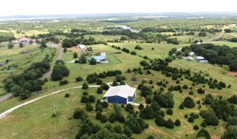 203 Fernwood Rd, Ardmore, OK 73401