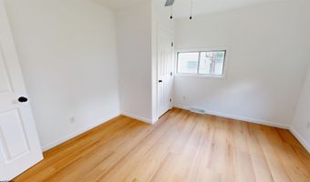 608 COLLEGE St, Barrackville, WV 26559