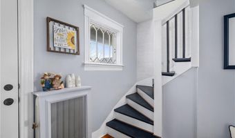 36 England St, Cumberland, RI 02864