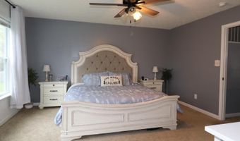 203 Abby Ln, Batesville, IN 47006