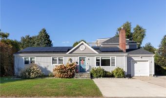 4 James St, Middletown, RI 02842