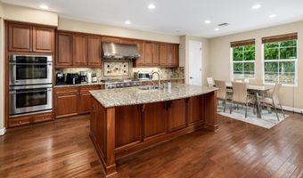 6851 Helenite Pl, Carlsbad, CA 92009