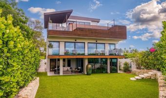 811 N SHORE Dr, Anna Maria, FL 34216
