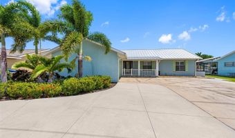 725 FLAMINGO Dr, Apollo Beach, FL 33572