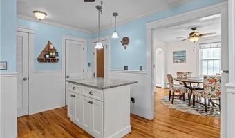 1 Fales St, East Providence, RI 02915