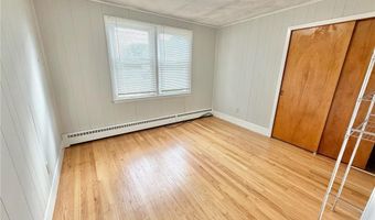 44 Dudley Ave, Newport, RI 02840