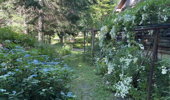 171 Crawley Falls Rd, Brentwood, NH 03833